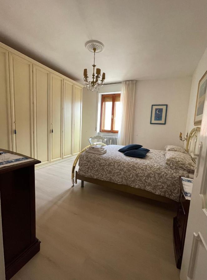 Apartamento La Signora Dei Fiori Gubbio Exterior foto
